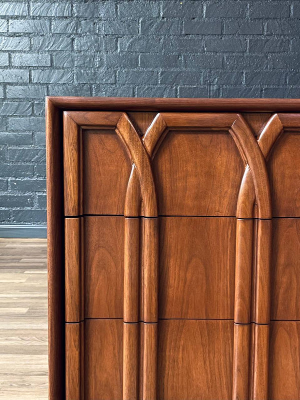 Mid-Century Modern 9-Drawer Dresser by Red Lion, c.1950’