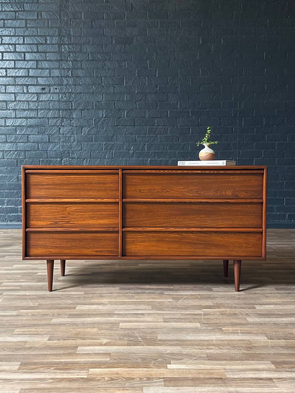 Mid-Century Modern 6-Drawer Dresser, c.1960's Vintage Supply Mid-Century Modern 6-Drawer Dresser, c.1960's Vintage Supply