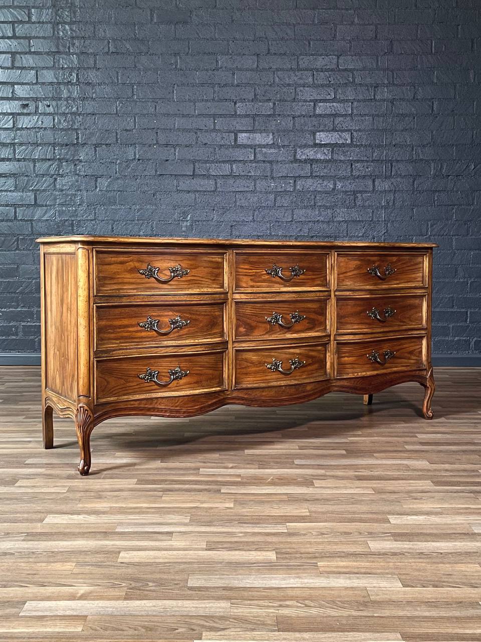 Vintage French Provincial Style DuBarry Dresser by Dixie, c.1960's Vintage Supply Vintage French Provincial Style DuBarry Dresser by Dixie, c.1960's Vintage Supply