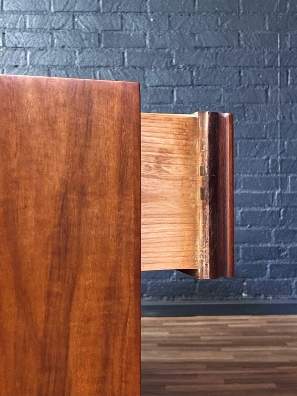 Mid-Century Modern 9-Drawer Dresser by Red Lion, c.1950’