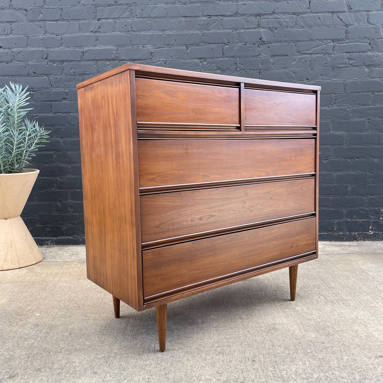 Mid-Century Modern Walnut Highboy Dresser by Dixie Furniture, c.1960's Vintage Supply Mid-Century Modern Walnut Highboy Dresser by Dixie Furniture, c.1960's Vintage Supply