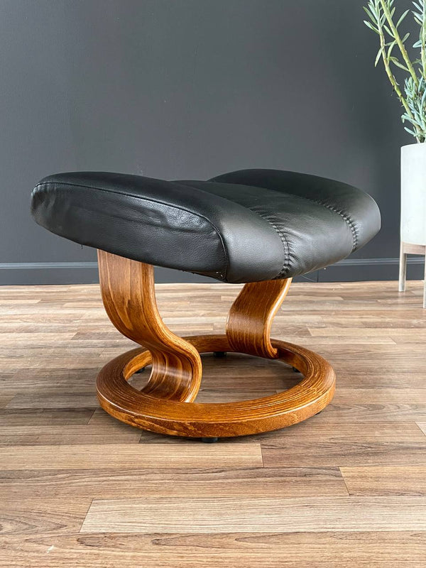 Ekornes Stressless Tan  Leather Reclining Swivel Chair with Ottoman pop