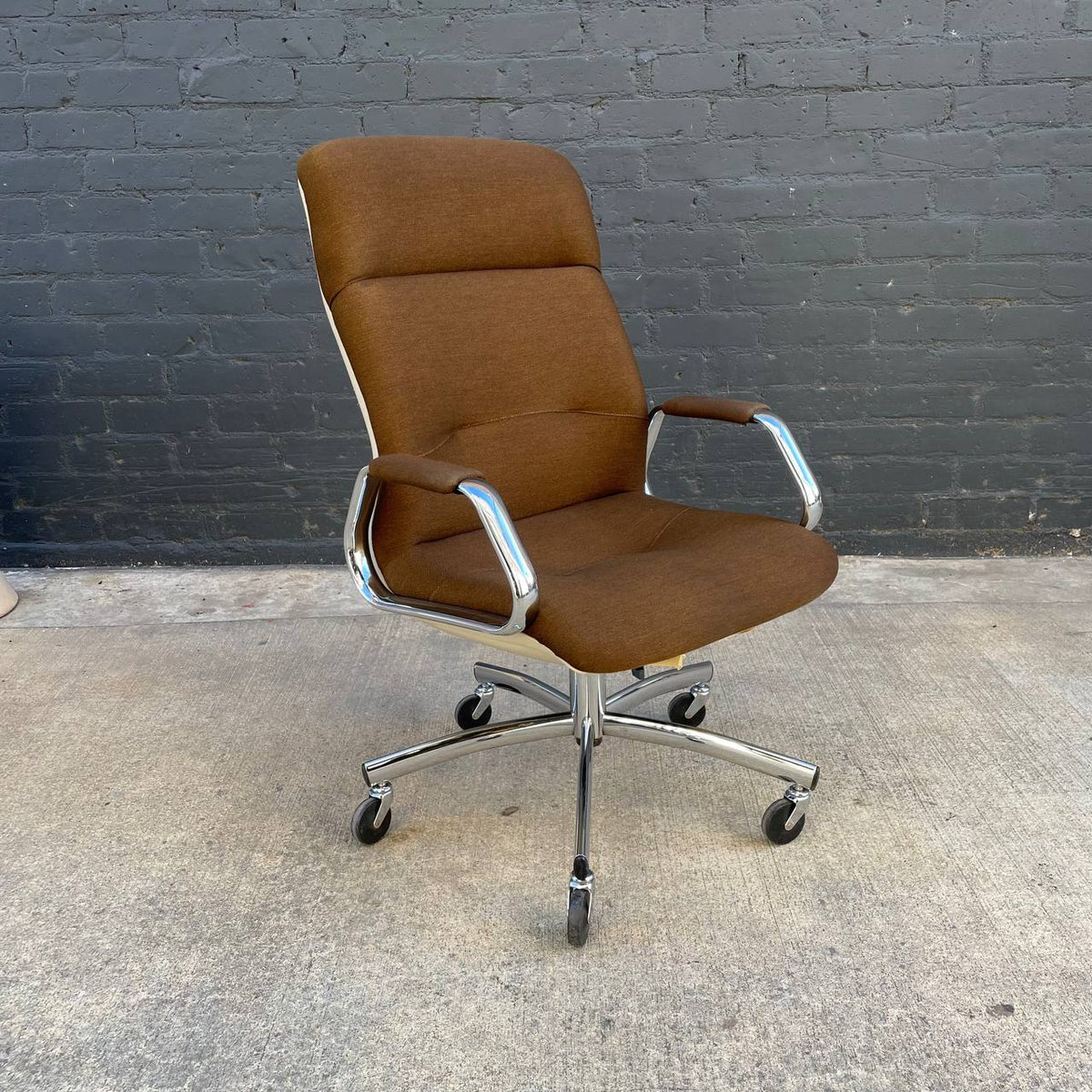 70s executive 2024 chair