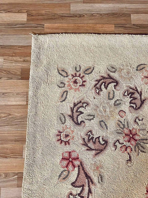 Vintage American Hand-Hooked Floral Rug in Colonial Revival Style, c.1950s
