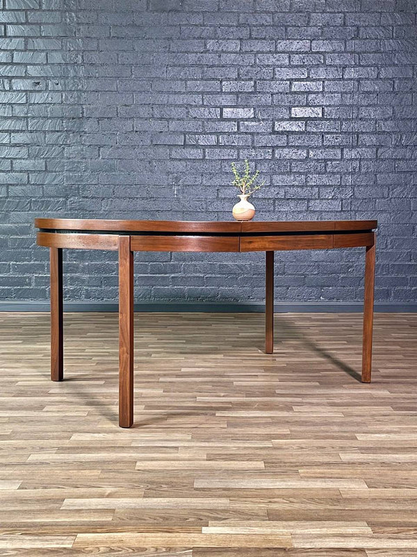 Expanding Merton Gershun “Esprit” Walnut Dining Table for Dillingham, c.1970’s