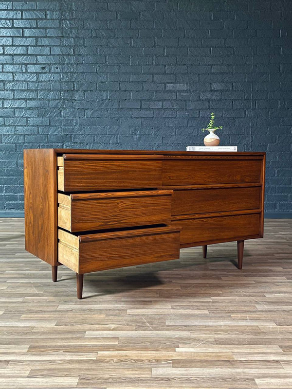 Mid-Century Modern 6-Drawer Dresser, c.1960’s
