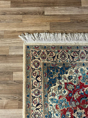 Vintage Hand-Knotted Persian Kashan Rug w/ Floral Medallion Design c.1960’s