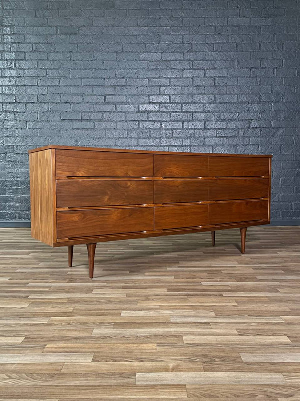 Mid-Century Modern 9-Drawer Walnut Dresser by LA Period, c.1960’s