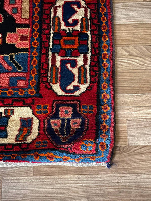 Vintage Persian Bakhtiari Garden Panel Rug – Hand-Knotted Wool, c.1940s