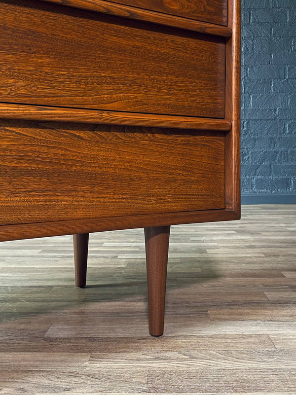 Mid-Century Modern 6-Drawer Dresser, c.1960’s