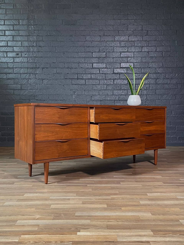 Mid-Century Modern 9-Drawer Walnut Dresser by Ward Furniture, c.1960’s