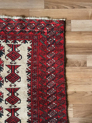 Vintage Central Asian Tribal Hand-Knotted Wool Rug – Yomut Turkmen Design c.1960’s