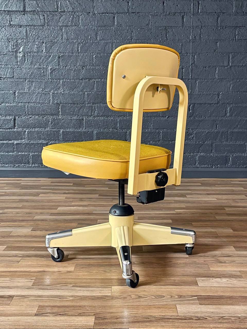 その他 Heywood  U.S.A.F  Strategic  Chair Heywood Wakefield Single Desk Chair with New Fabric