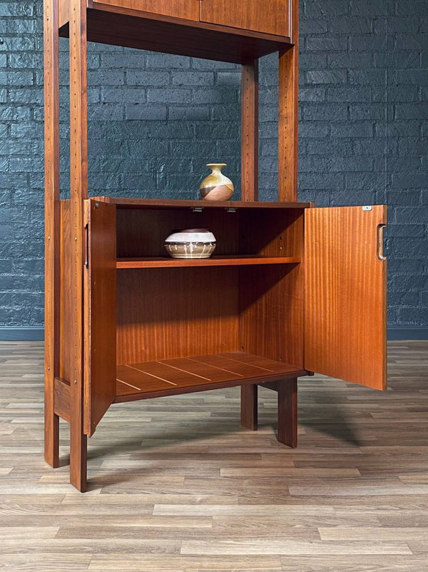 Mid-Century Modern Free-Standing Walnut Bookshelf Storage Unit, c.1960’s
