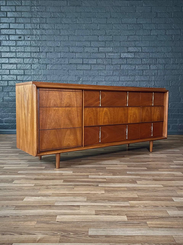 Mid-Century Modern 9-Drawer Walnut Dresser by United Furniture, c.1960’s