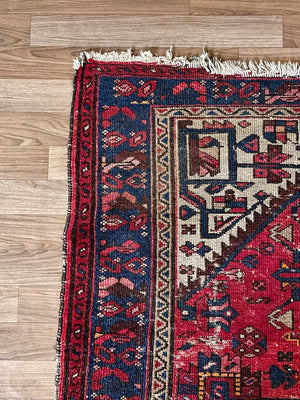 Vintage Persian Hamadan Rug – Hand-Knotted Wool Tribal Medallion, c.1940’s