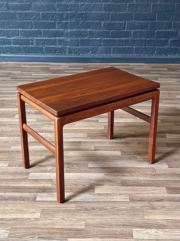 Mid-Century Modern Floating Top Side Table by Gunlocke Chair Co. Inc., c.1960’s