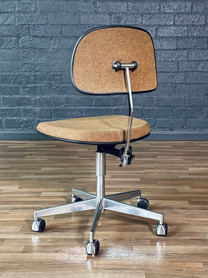 Danish Modern Office Swivel Chair Jorgen Rasmussen for Labofa, c.1960’s