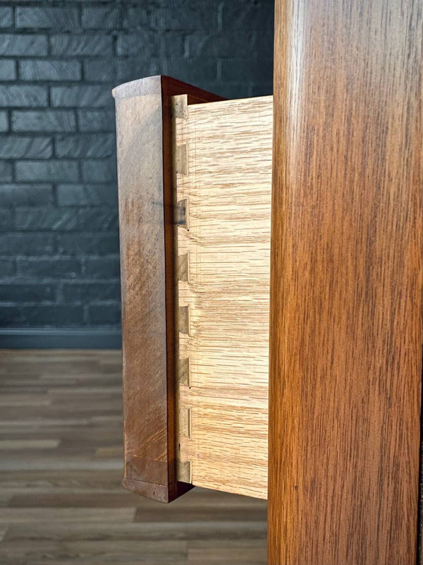 Mid-Century Modern 9-Drawer Walnut Dresser by United Furniture, c.1960’s