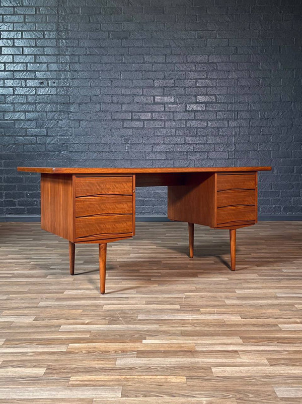 Mid-Century Modern Walnut Executive Desk by Fredrik Kayser, c.1960’s