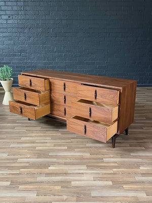 Mid-Century Modern Sculpted Dresser by American of Martinsville, c.1960’s