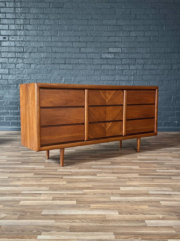 Mid-Century Modern 9-Drawer Walnut Dresser by Lane, c.1960’s