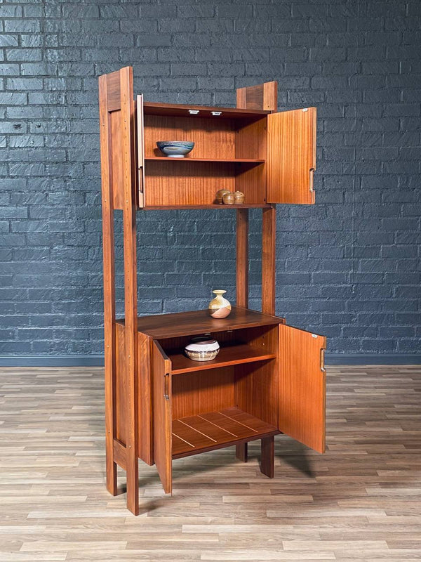 Mid-Century Modern Free-Standing Walnut Bookshelf Storage Unit, c.1960’s