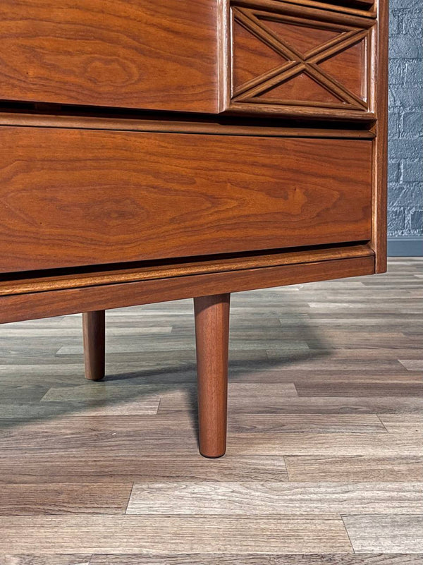 Mid-Century Modern 9-Drawer Walnut Dresser by Bassett Furniture, c.1960’s