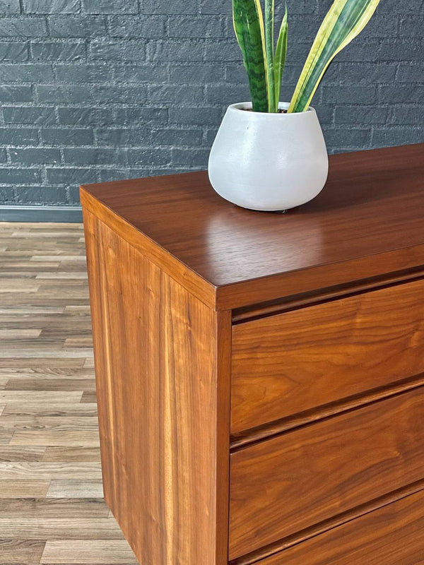 Mid-Century Modern 6-Drawer Walnut Dresser, c.1960’s