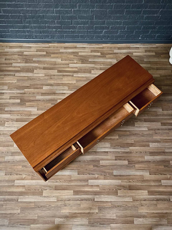 Mid-Century Modern 9-Drawer Walnut Dresser by United Furniture, c.1960’s