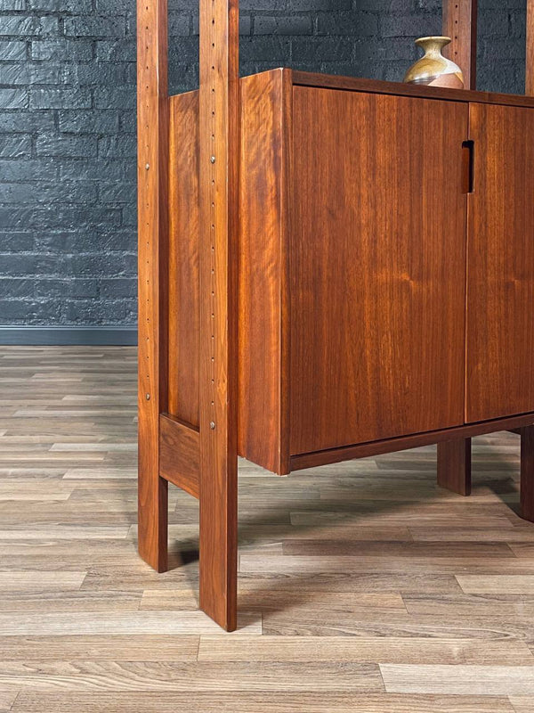 Mid-Century Modern Free-Standing Walnut Bookshelf Storage Unit, c.1960’s