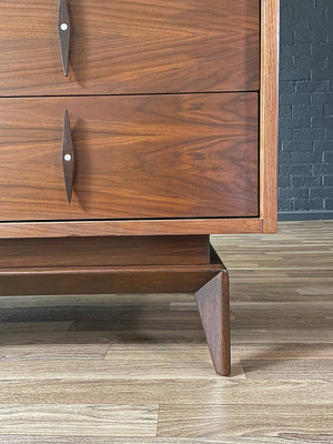 Mid-Century Modern Sculpted Dresser by American of Martinsville, c.1960’s