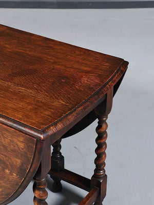 English Jacobean Revival Oak Gateleg Dining Table, c.1920's