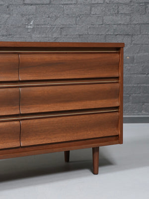 Mid-Century Modern 6-Drawer Dresser by United Furniture, c.1960's