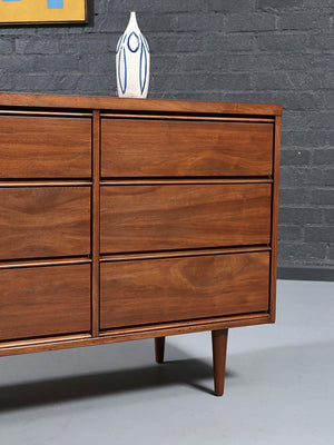 Mid Century Modern Walnut 9-Drawer Dresser by Gevurtz Furniture Co., c.1960’s