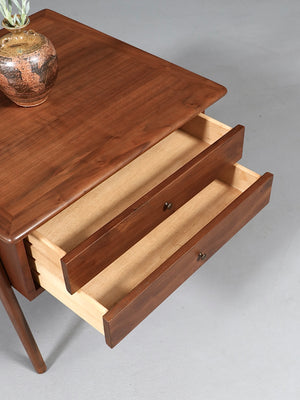 Mid-Century Modern Sculpted Walnut Side Table / Night Stand, c.1960's
