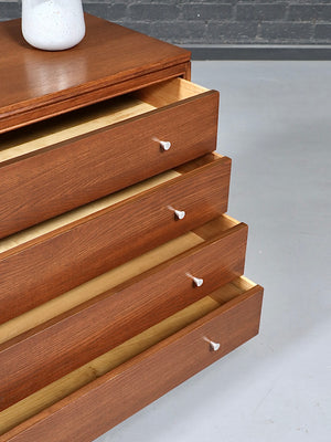 Mid-Century Modern “Oakmasters” 4-Drawer Dresser by Mattson Modern, c.1950’s