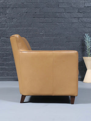 Pair of Vintage Modern Tan Leather Club Lounge Chairs, c.1980’s
