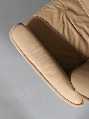 Scandinavian Modern “Stressless” Tan Leather Lounge Chair by Ekornes