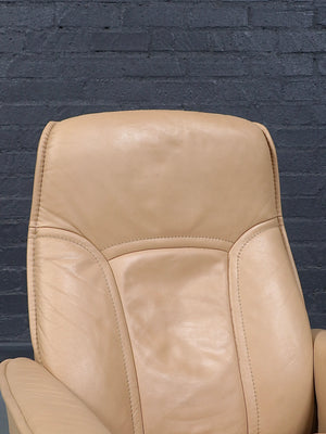 Scandinavian Modern “Stressless” Tan Leather Lounge Chair by Ekornes