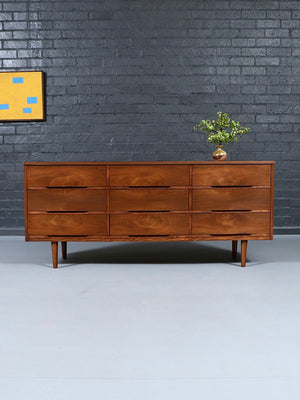 Mid Century Modern 9-Drawer Walnut Dresser by LA Period, c.1960’s