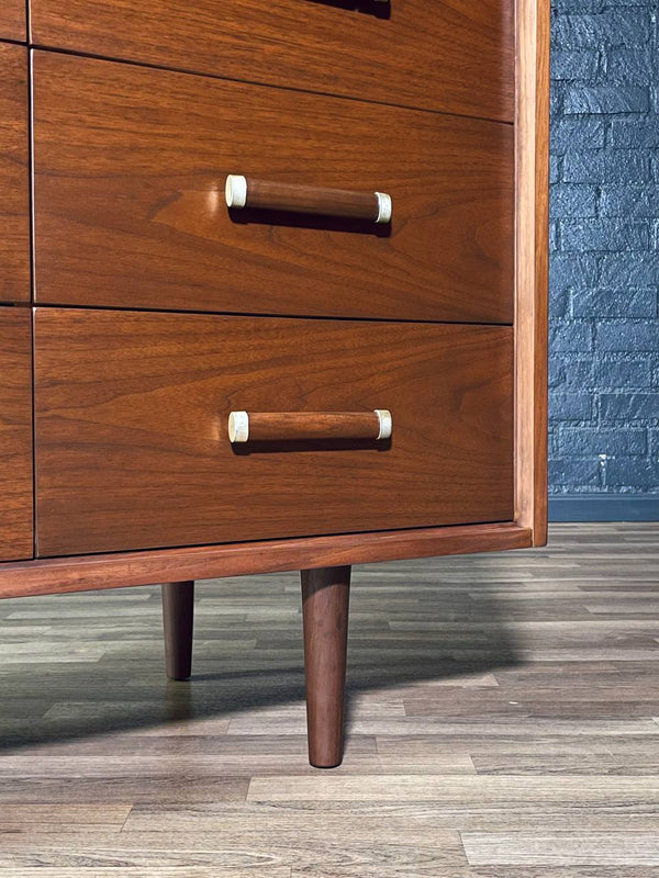 Mid-Century Modern 9-Drawer Dresser by American of Martinsville, c.1970’s