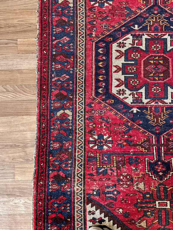Vintage Persian Hamadan Rug – Hand-Knotted Wool Tribal Medallion, c.1940’s