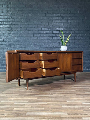 Mid-Century Modern 9-Drawer Sculpted Walnut Dresser by United Furniture, c.1960’s