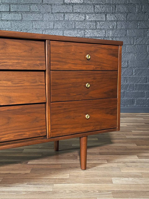 Mid-Century Modern Walnut Dresser by Harmony House, c.1960’s