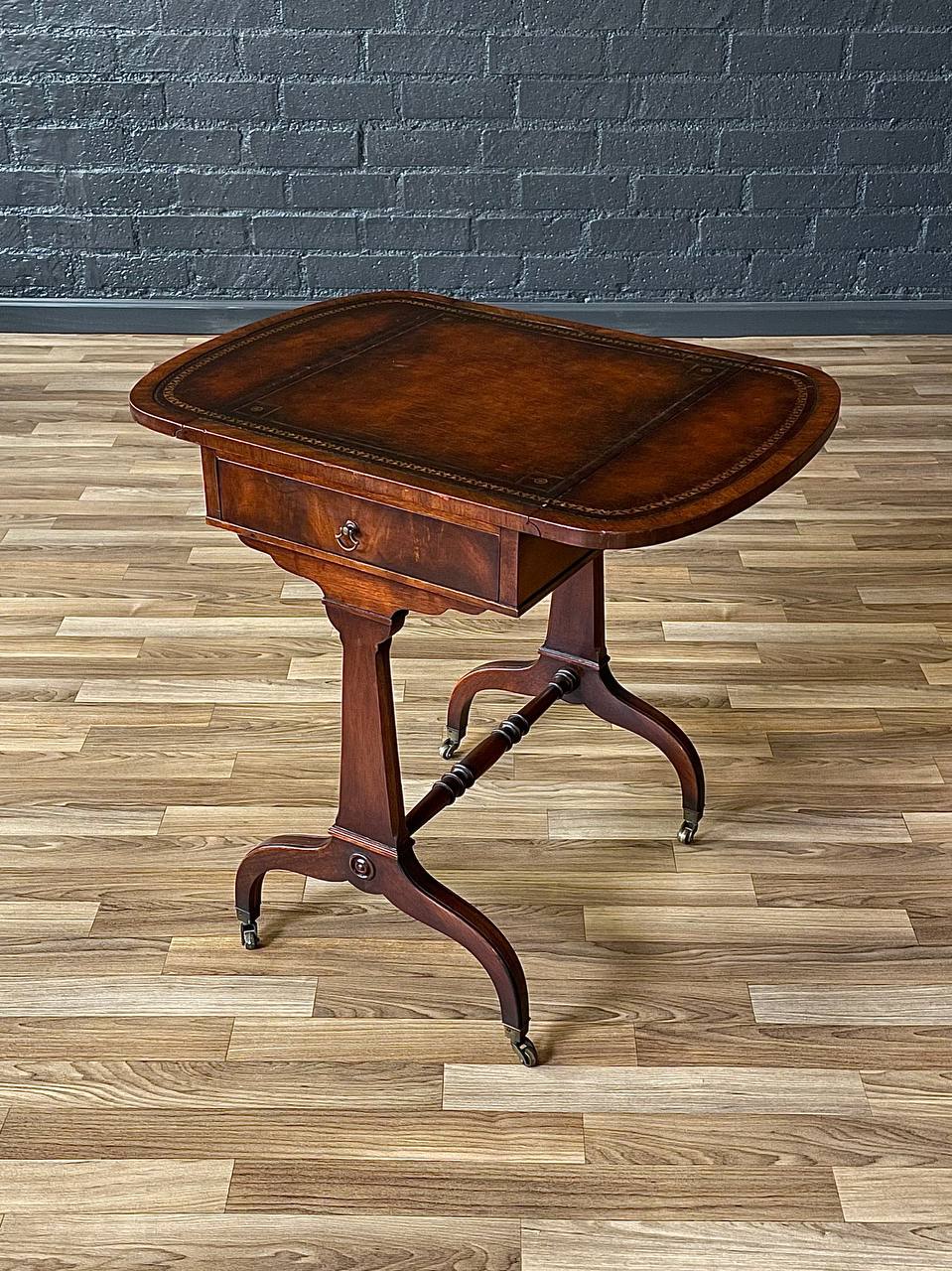 Traditional Duncan-Phyfe Drop-Leaf End Table with Tooled Leather