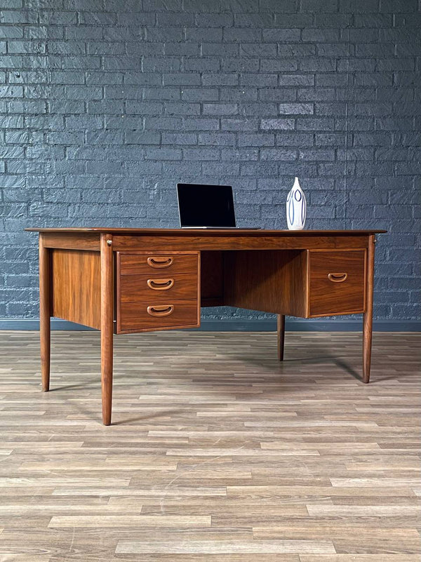 Mid-Century Danish Modern Walnut Executive Desk by Gunnar Schwartz, c.1960’s