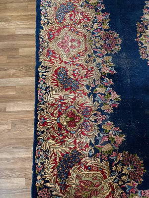 Vintage Persian Kashan Rug – Hand-Knotted Floral Medallion on Deep Indigo Field, c.1940s