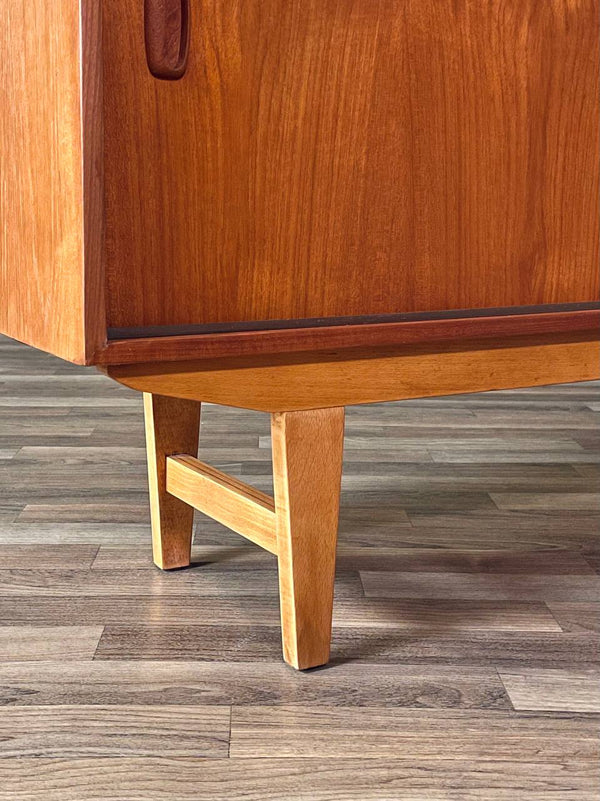 Mid-Century Modern Teak Bookshelf Room Divider Shelving Unit, c.1960’s