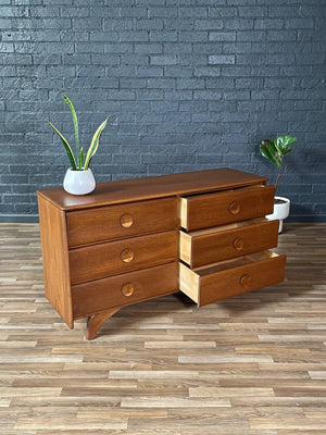 Mid-Century Modern 6-Drawer Dresser by Ronney & Sons, c.1960’s